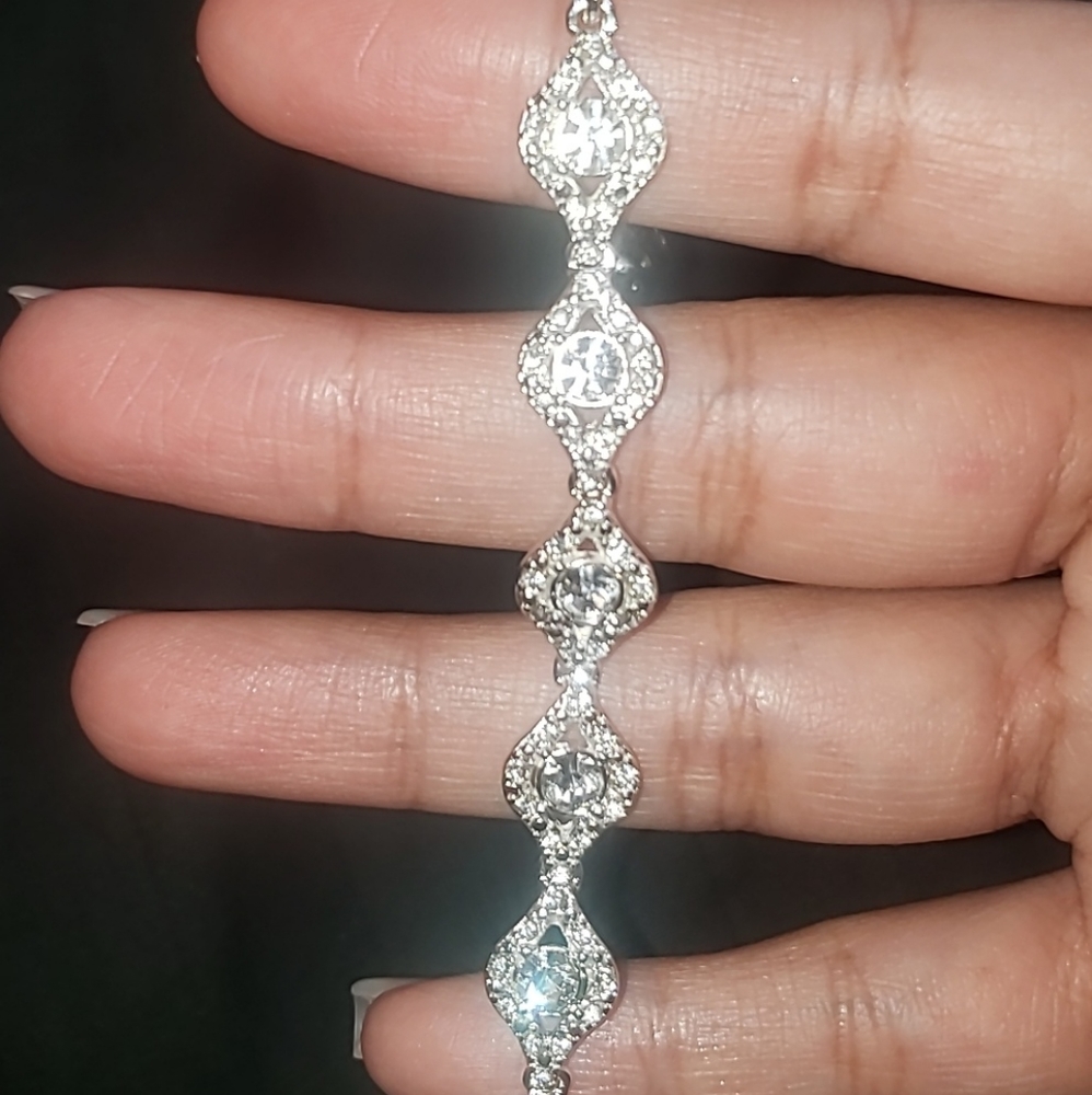 Stylish bracelet fitting for any formal event!